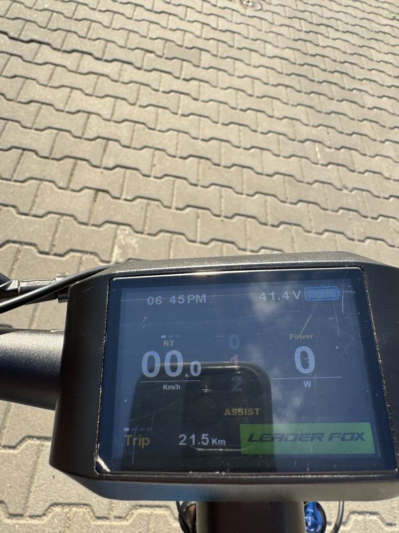 Vivalo - Prakticky nové kolo - 150 km, nové 39.000,-Kč