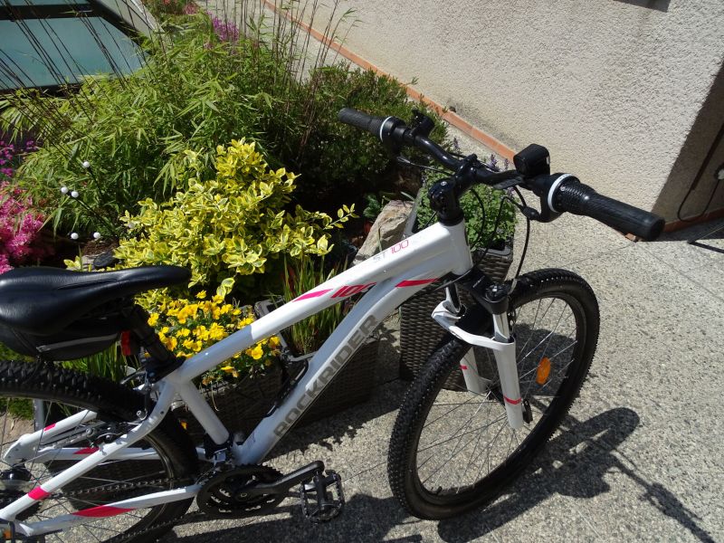Dívčí - Dámské kolo Rockrider ST 100
