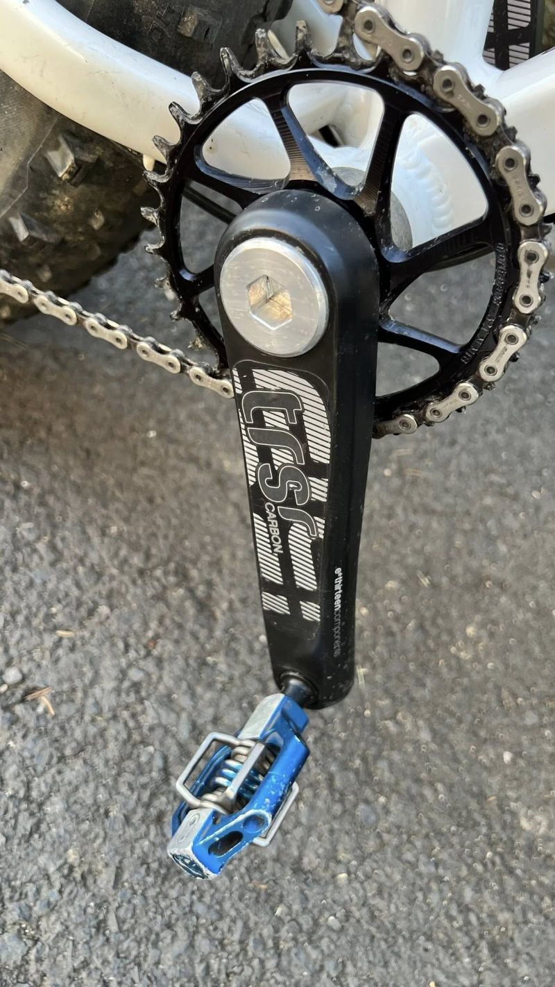 MONDRAKER Panzer CUSTOM - white / blue M CARBON DÍLY