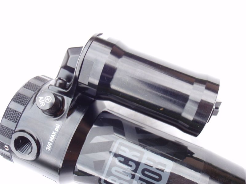 Nový tlumič Rock Shox Super Deluxe Select 185x55mm Trunnion