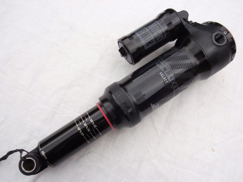 Nový tlumič Rock Shox Super Deluxe Select 205x65mm Trunnion
