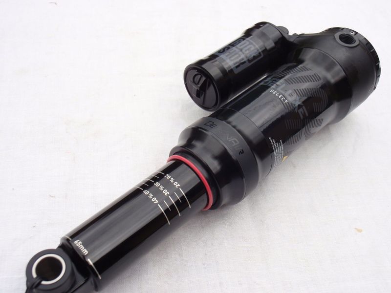Nový tlumič Rock Shox Super Deluxe Select 205x65mm Trunnion