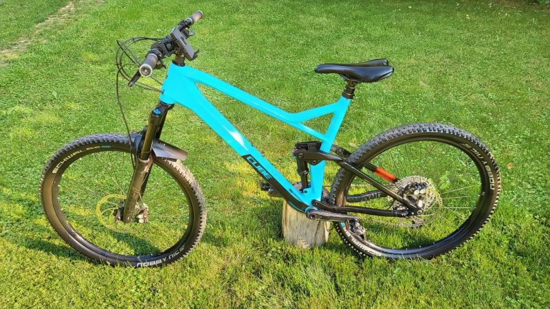 CUBE STEREO 140 HPC RACE, karbon, upgrade na 4-pístky Magura MT5