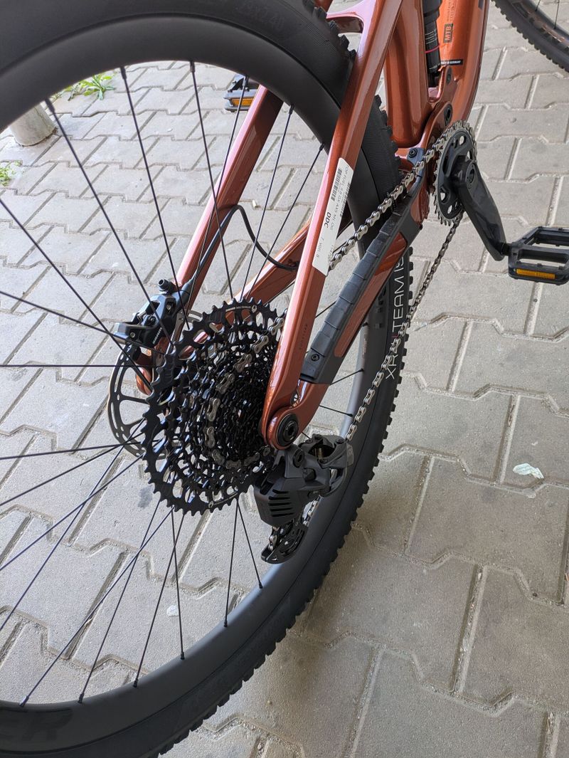 TREK horské kolo Top Fuel 9.8 GX AXS 2023 Pennyflake
