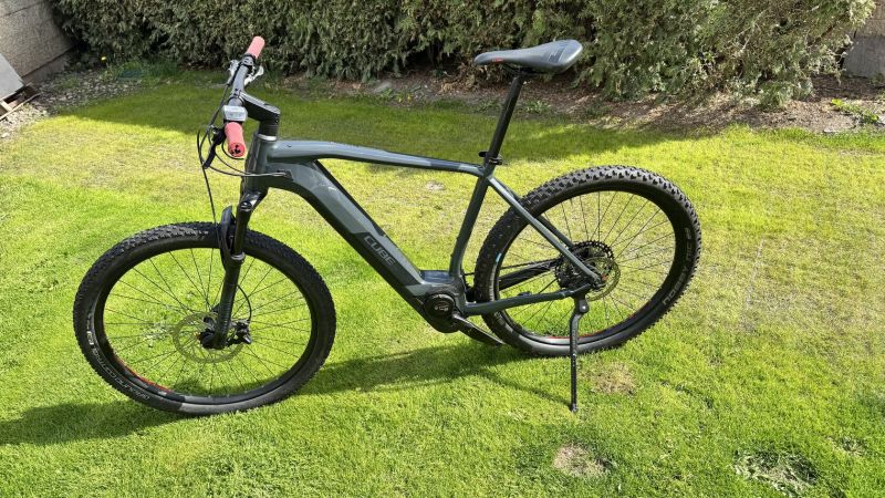 Cube Reaction Race Hybrid, vel. XXL