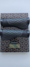 Gripy Bontrager PC- 890,-