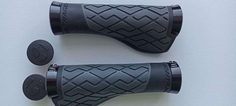 Gripy Bontrager PC- 890,-