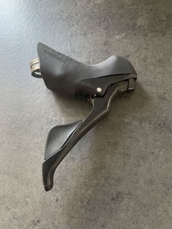 Prodám pravou páku Shimano 105 R7000