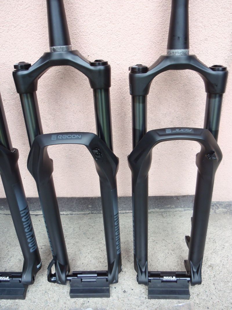 Nové vidlice Fox, Rock Shox, SR Suntour
