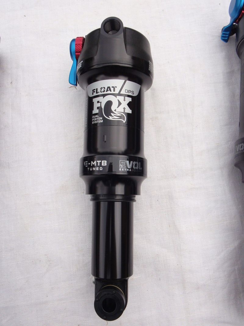 Nové tlumiče Fox, Rock Shox, DT Swiss, X-Fusion