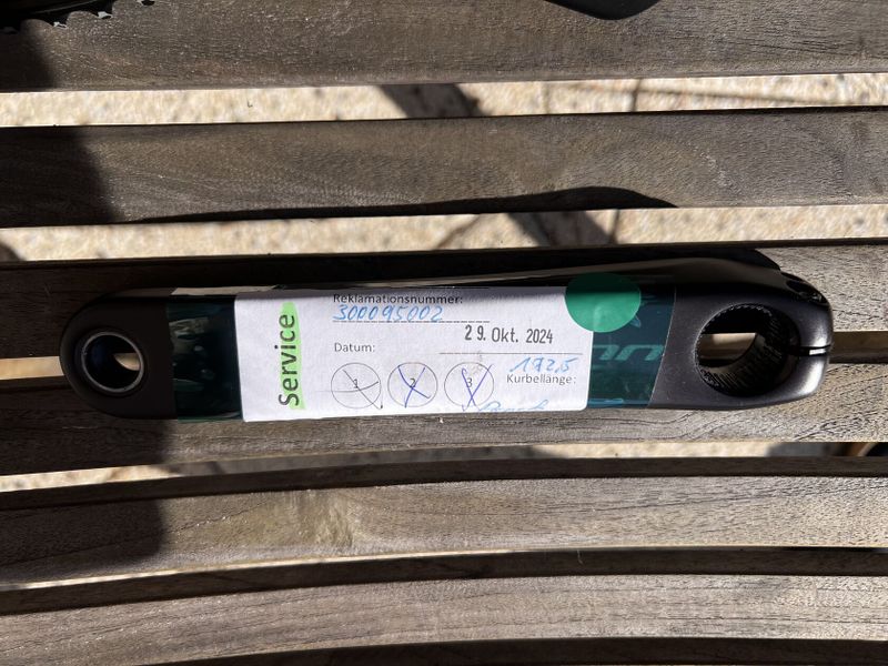 Kliky Shimano Ultegra R8100 + 4iiii Powermeter