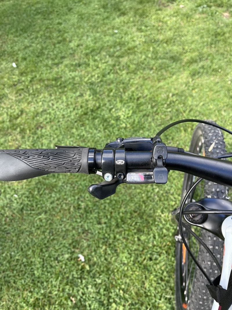 Scott Contessa Scale 740, málo najeto asi 250km, velikost S