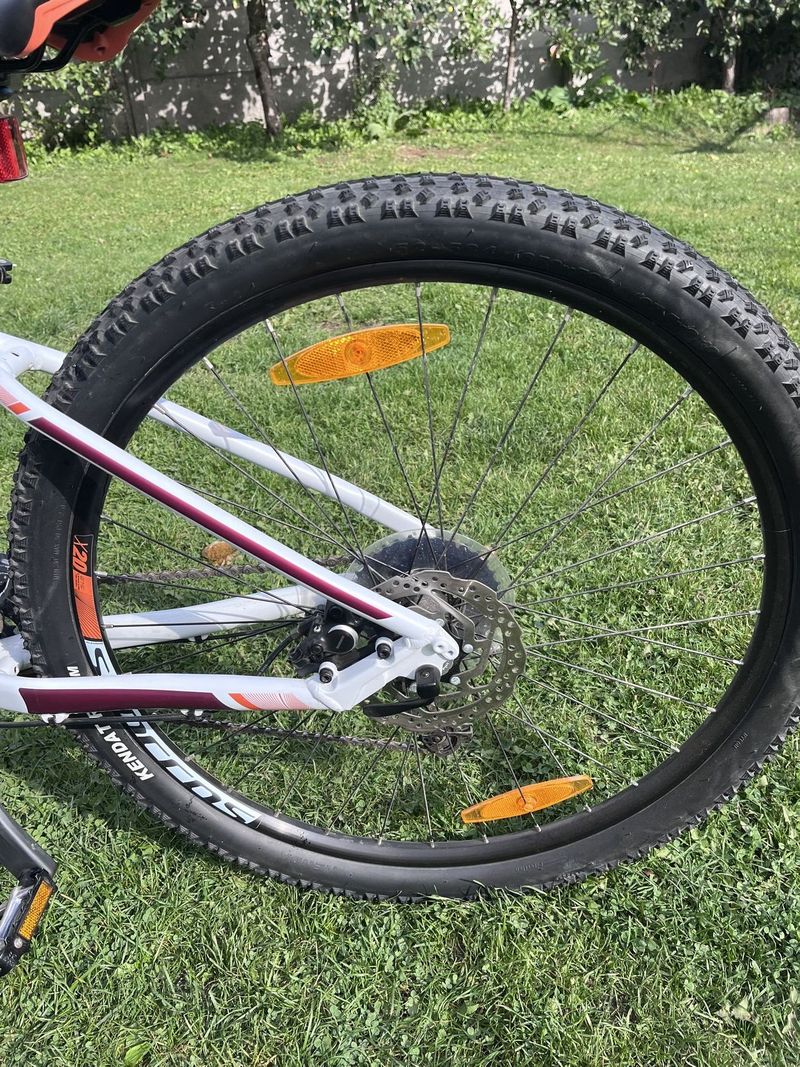 Scott Contessa Scale 740, málo najeto asi 250km, velikost S