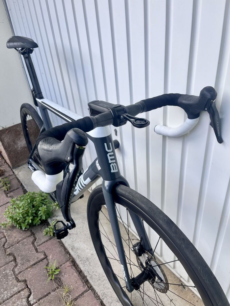 BMC Teammachine SLR01, v.56, karbonová kola EIE