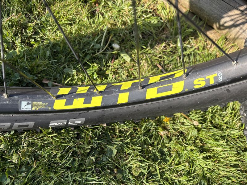 sada kol WTB 27.5 + zimní pláště icespiker schwalbe 2.6