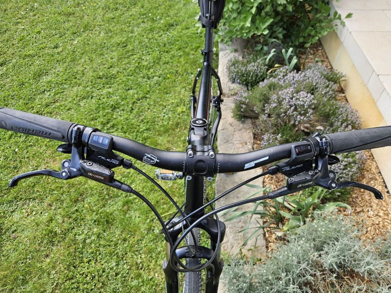 Merida Crossway TFS 300, velikost L