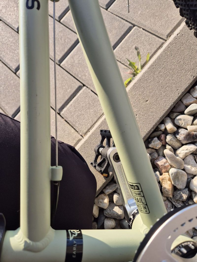 Early Rider Seeker 14"