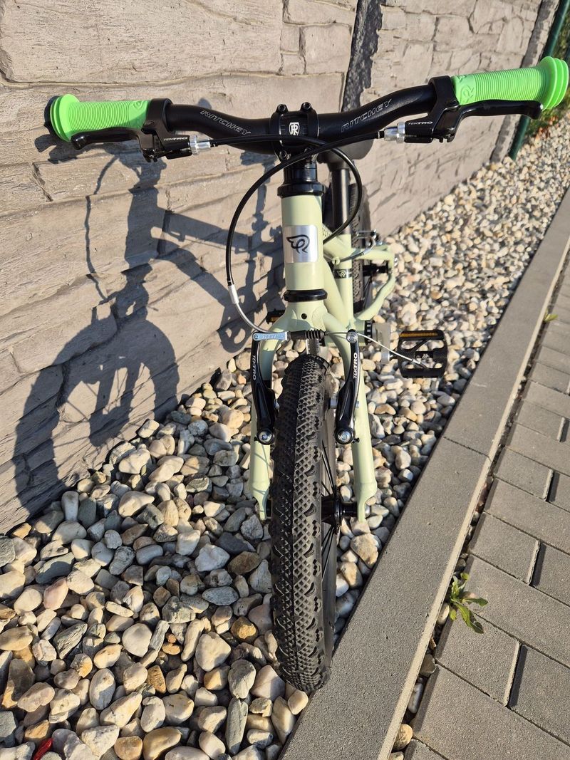 Early Rider Seeker 14"