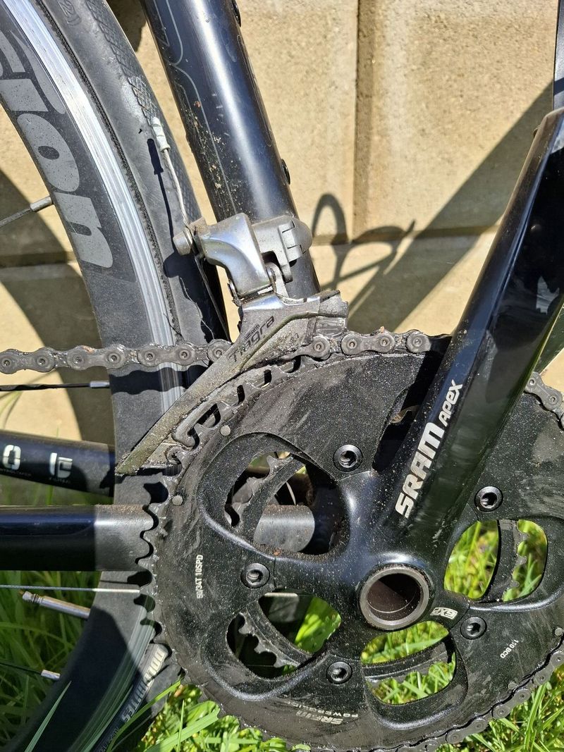 Silniční kolo Felt, osazení Tiagra/SRAM Apex, vel. 56