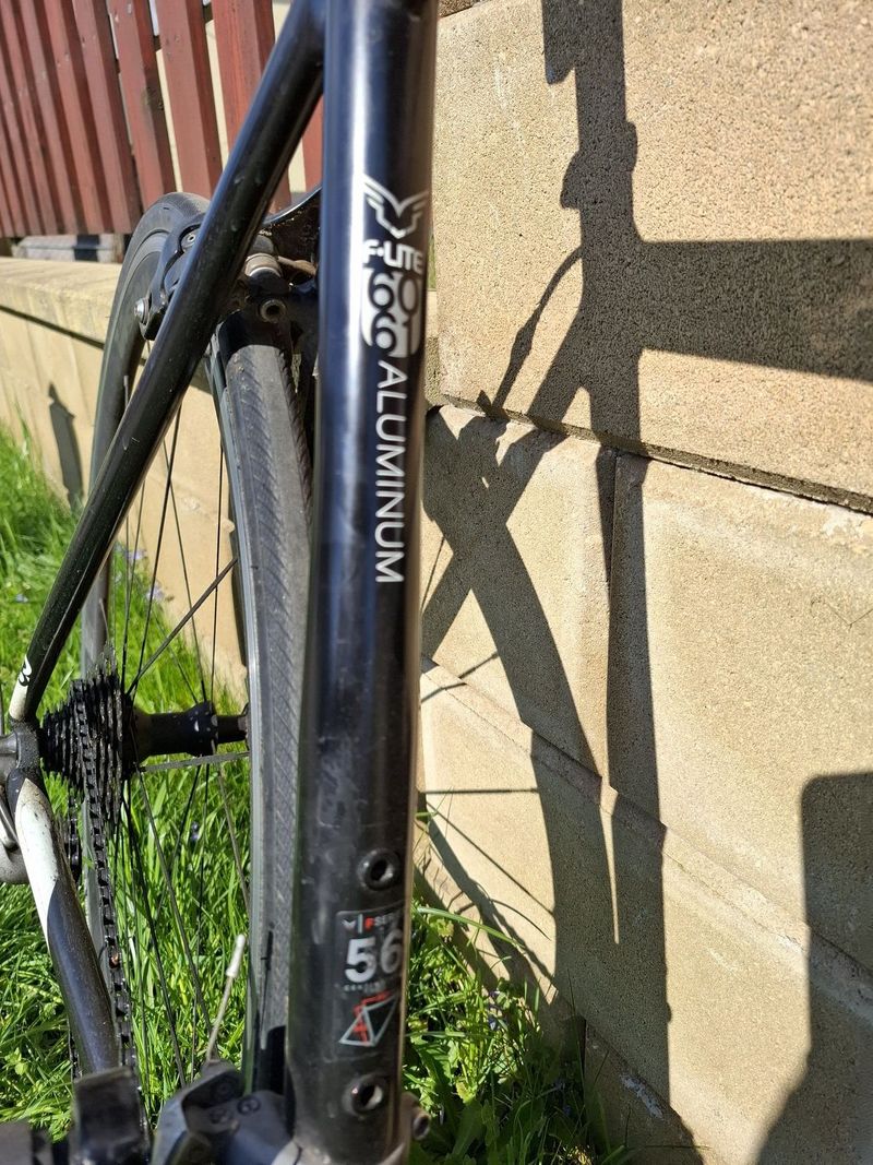 Silniční kolo Felt, osazení Tiagra/SRAM Apex, vel. 56