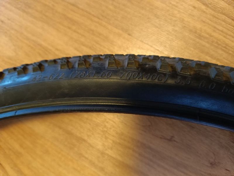 pláště Schwalbe Smart Sam 700x40