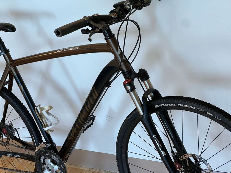 Specialized Crosstrail Comp - trekové kolo