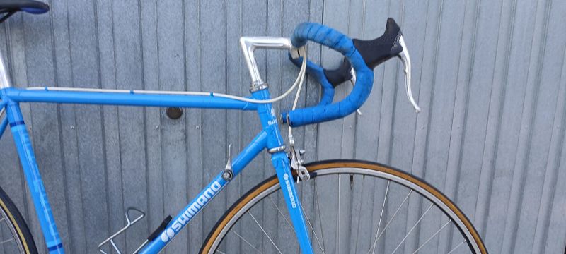Silniční kolo styl Favorit, velikost rámu 53,5 cm