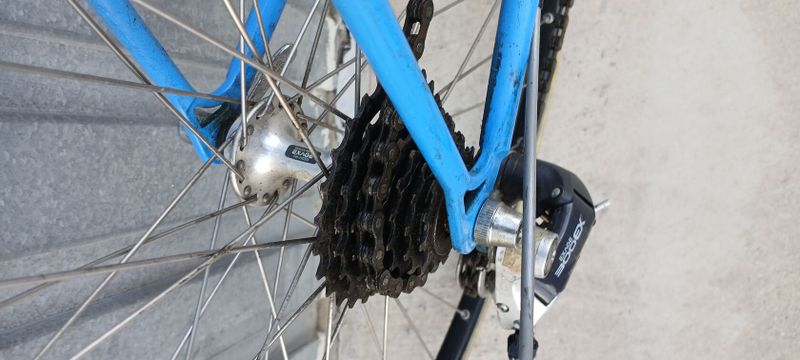 Silniční kolo styl Favorit, velikost rámu 53,5 cm