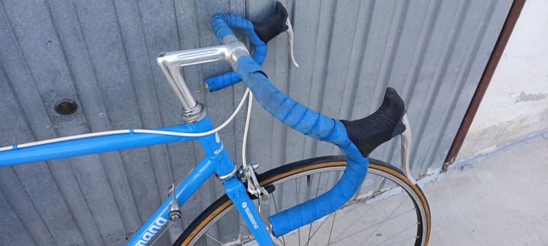 Silniční kolo styl Favorit, velikost rámu 53,5 cm