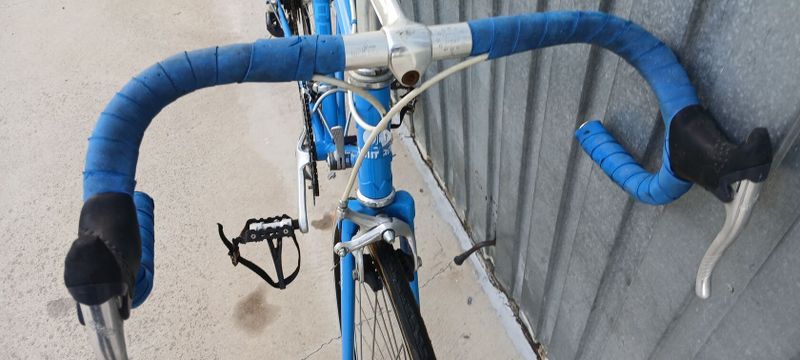 Silniční kolo styl Favorit, velikost rámu 53,5 cm