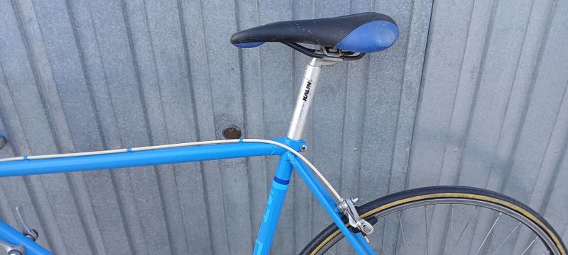 Silniční kolo styl Favorit, velikost rámu 53,5 cm