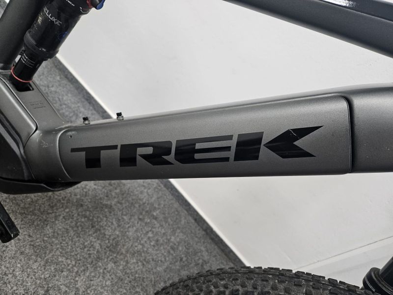 Celoodpružené elektrokolo Trek, Bosch motor