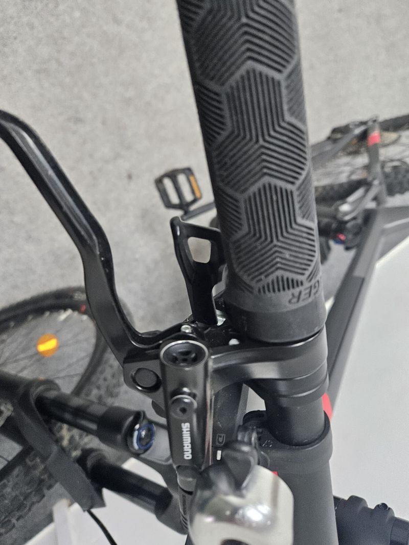 Celoodpružené elektrokolo Trek, Bosch motor