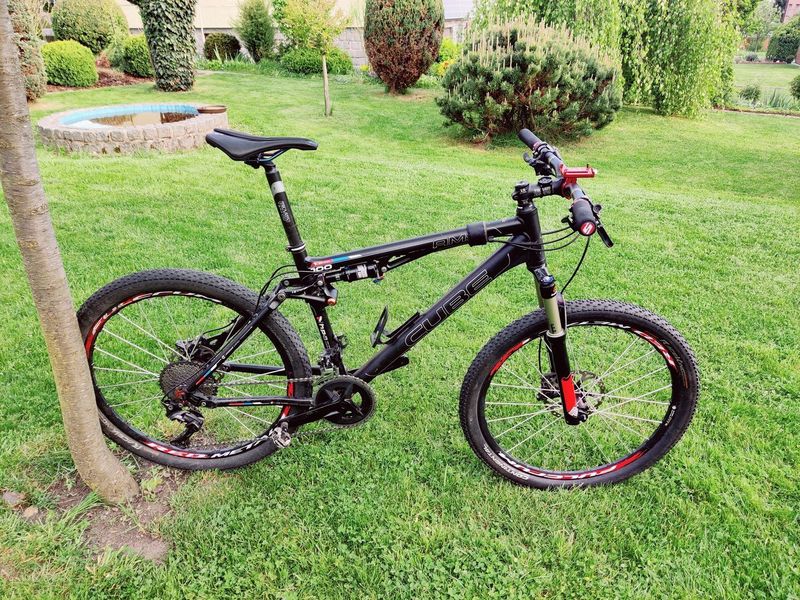 Cube AMS100