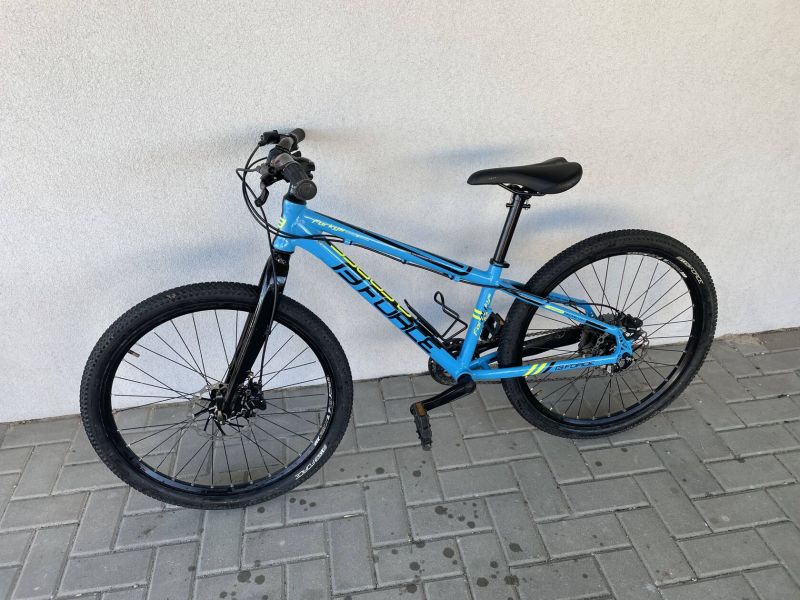 Lehké kolo Force Forkys 24" 1x9 + helma zdarma