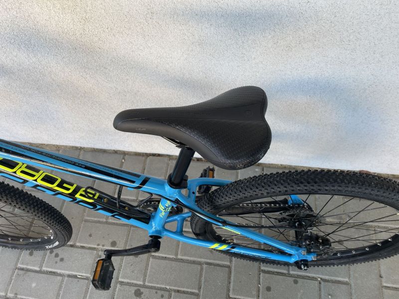Lehké kolo Force Forkys 24" 1x9 + helma zdarma