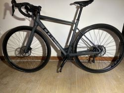 Silniční kolo Cube ATTAIN SLX grey´n´black 2023
