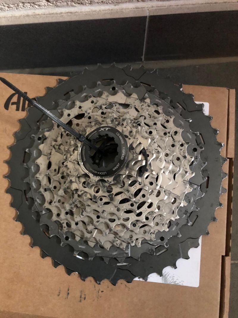 Kazeta Shimano M 8000 a M 7000