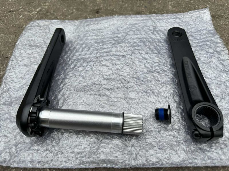 Dětské kliky VPACE 145 mm s osou Hollowtech II a Sram DM
