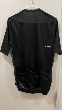 Prodám dres - špatná velikost 