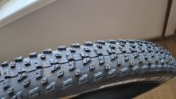 Maxxis Rekon+ 27,5x2,80" EXO, TR MTB plášť kevlar