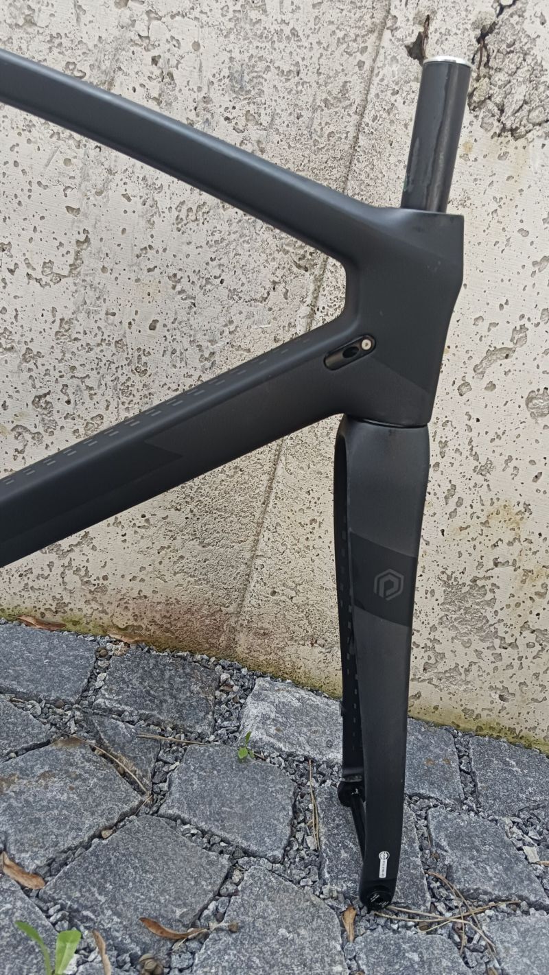 silniční celokarbonový rámová sada na diskové brzdy Polygon Stratos S8 Disc vel.50cm