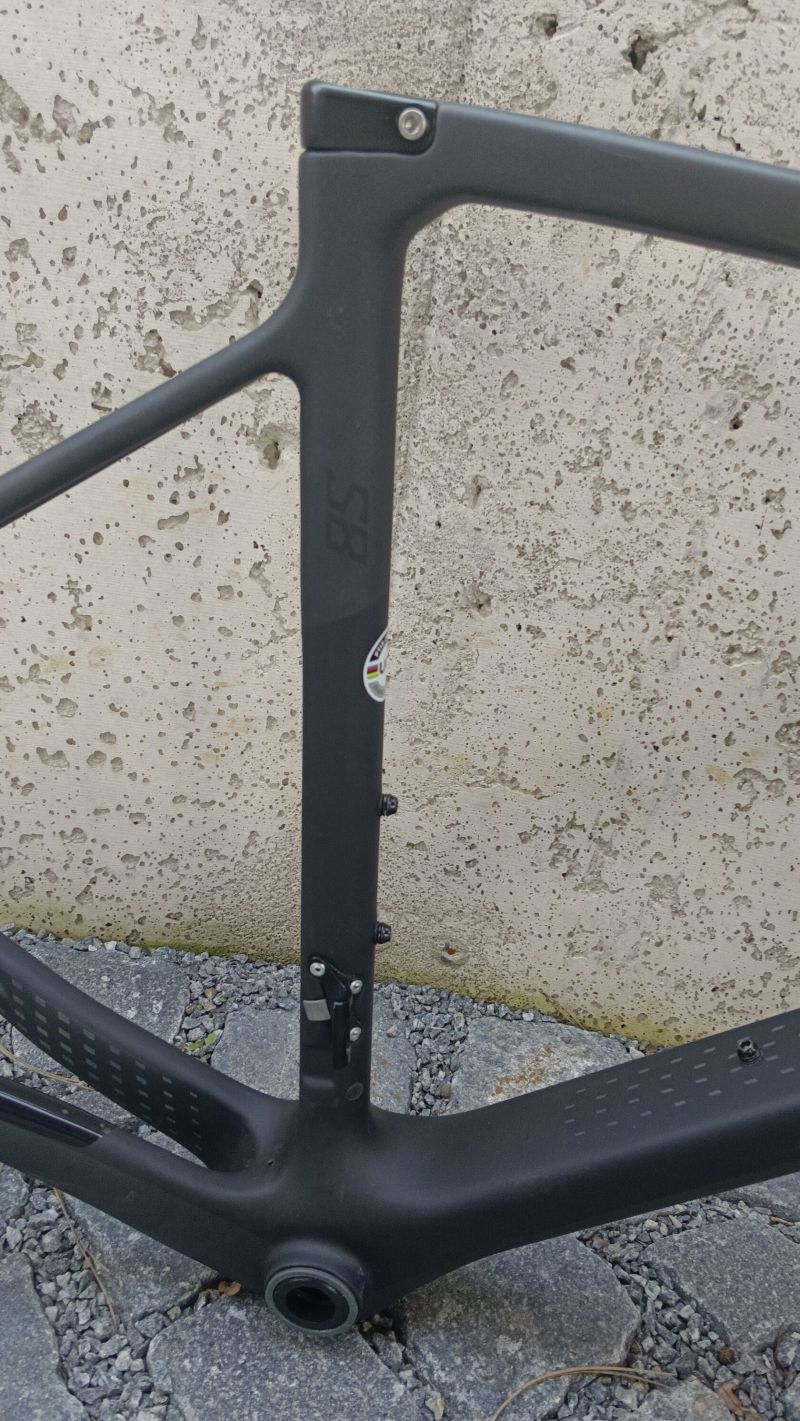 silniční celokarbonový rámová sada na diskové brzdy Polygon Stratos S8 Disc vel.50cm