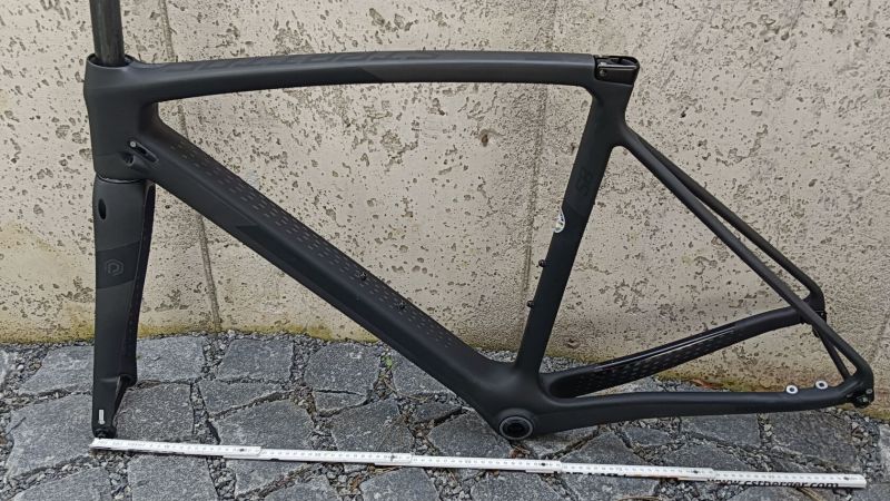 silniční celokarbonový rámová sada na diskové brzdy Polygon Stratos S8 Disc vel.50cm