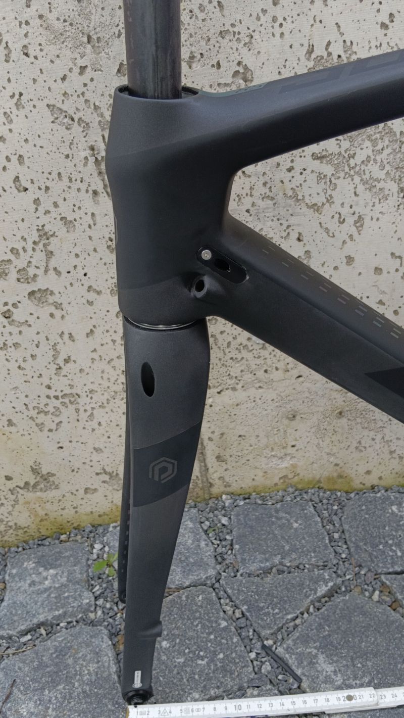 silniční celokarbonový rámová sada na diskové brzdy Polygon Stratos S8 Disc vel.50cm