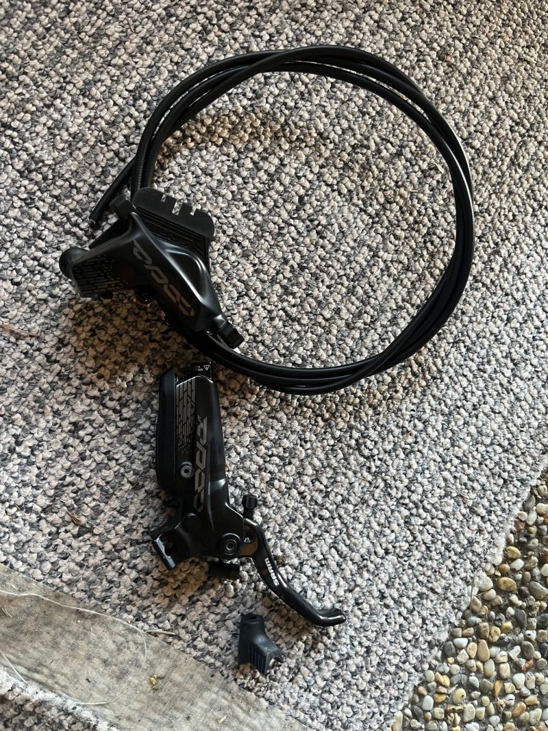 Sram Code R lehce jeté