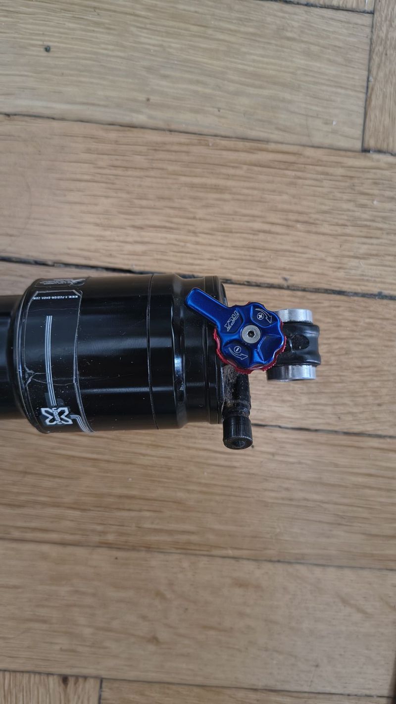 Vzduchový tlumič X-Fusion O2 RCX 240/75