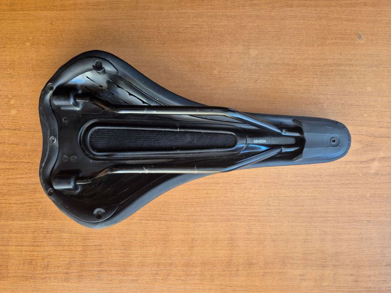Sedlo Bontrager Arvada Comp