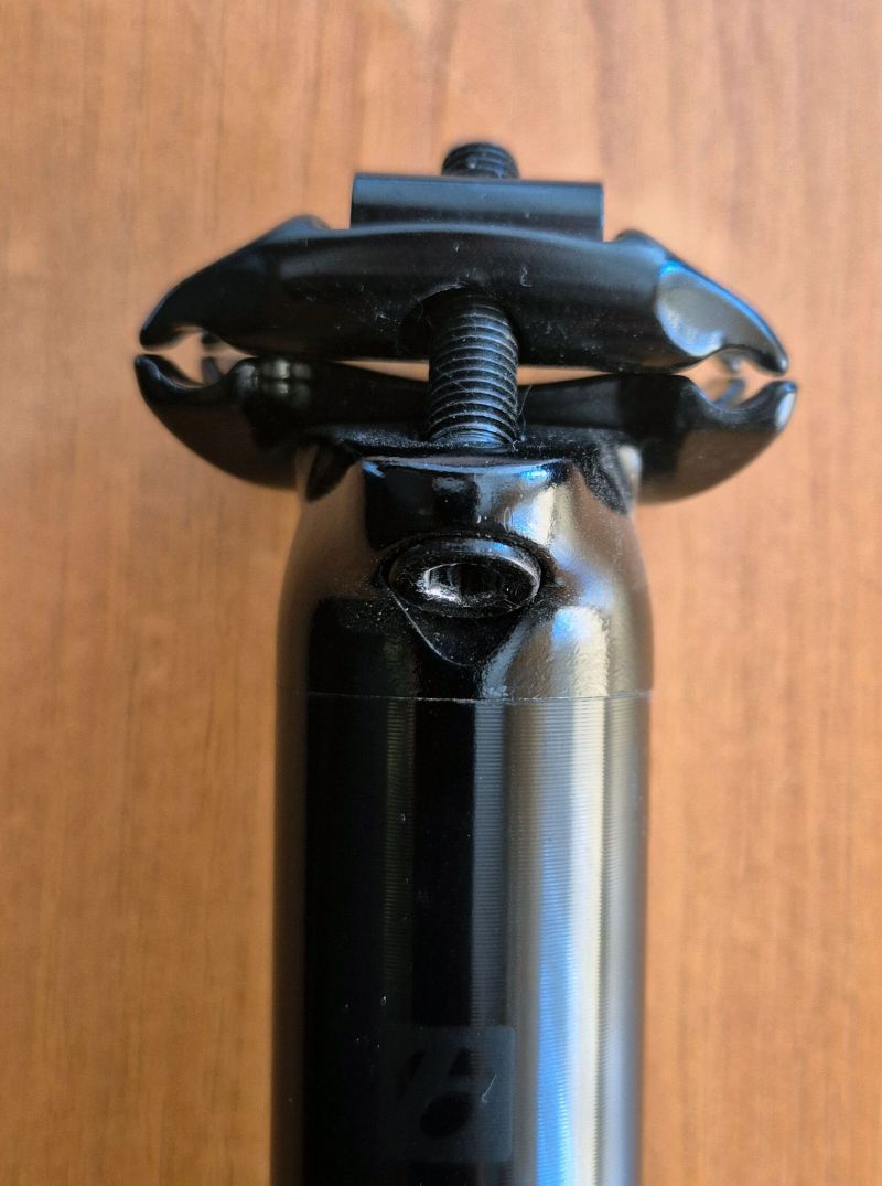 Sedlovka Bontrager 31,6x400 mm