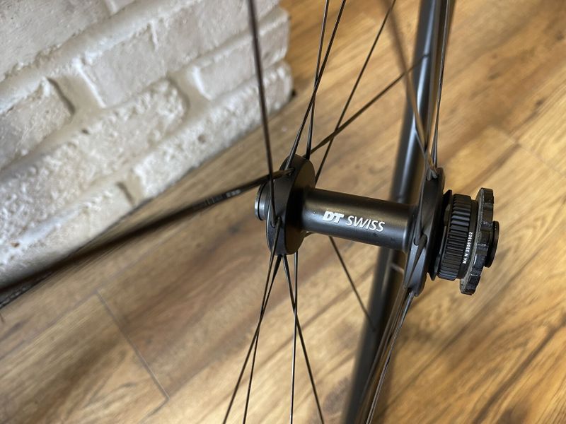 Nová zapletená kola DT SWISS ARC 1100 Dicut 62 DB